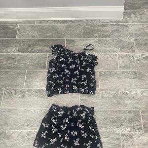 Cat & Jack Black and White Floral Top